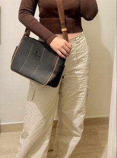 （分類：）位於 。 由 trendcosmetic88 提交（商品編號 1435278610，圖片 1）。簡介： 。