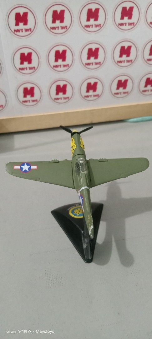 Diecast P-40 Warhawk Airplane Model (Category: Vehicle & Diecast Models) located in Makati City. Submitted by mavstoys (Listing ID 1435184570, Image 2). Description: Pickup only negotiable basta bawal barat Actual photos as posted.