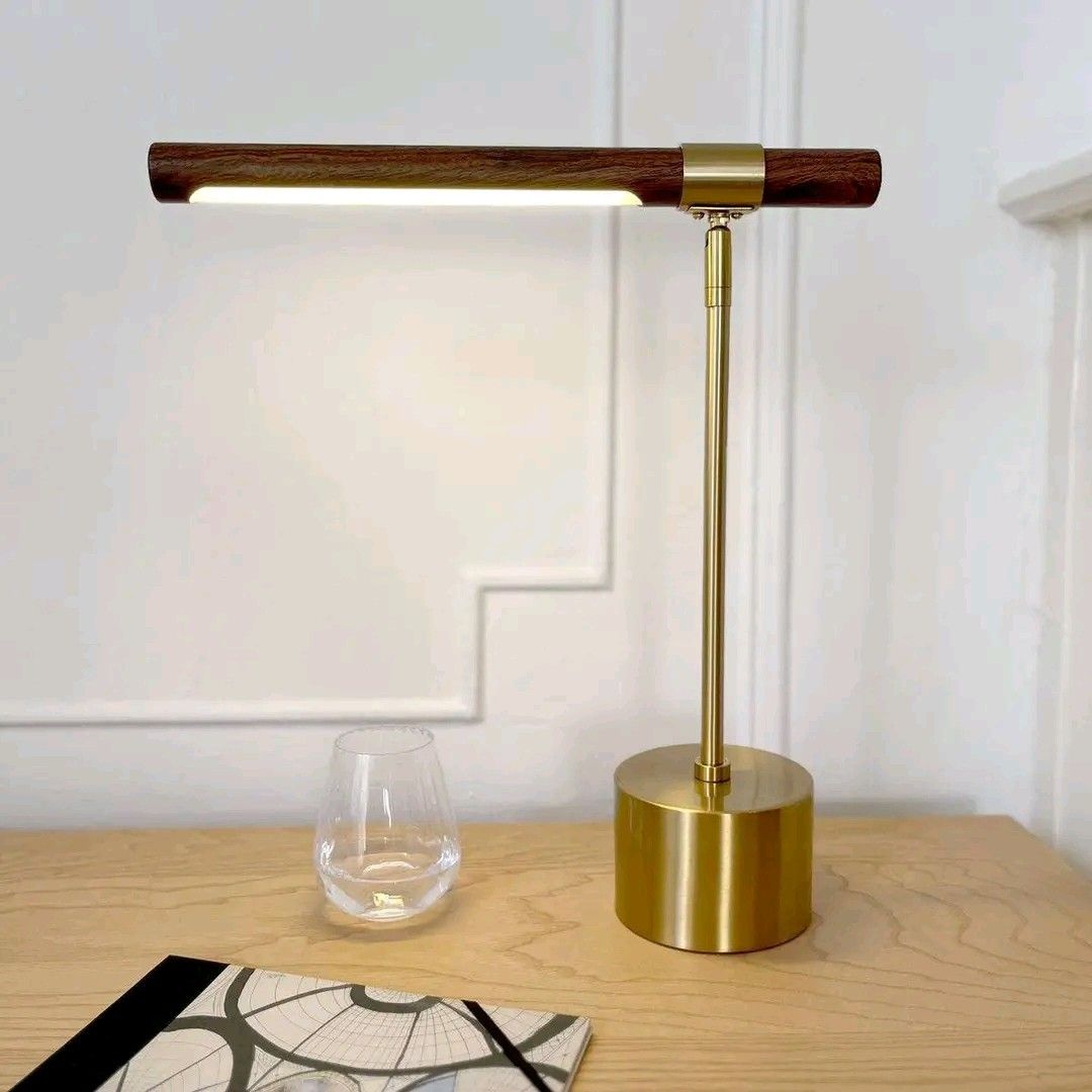 Duke of Radcliffe Reading Light (Category: Lighting) located in Quezon City. Submitted by vuzelavintage (Listing ID 1435333845, Image 1). Description: Very nice in actual Comes with a box 🎦 Product video upon request for sure buyers More than just a light source, this lamp is an instant style upgrade, and this gallery-worthy mid-century modern glow will have every guest asking where you found it. Heavy duty steel material Retails abroad for 10k 