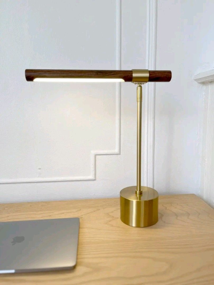 Duke of Radcliffe Reading Light (Category: Lighting) located in Quezon City. Submitted by vuzelavintage (Listing ID 1435333845, Image 2). Description: Very nice in actual Comes with a box 🎦 Product video upon request for sure buyers More than just a light source, this lamp is an instant style upgrade, and this gallery-worthy mid-century modern glow will have every guest asking where you found it. Heavy duty steel material Retails abroad for 10k 