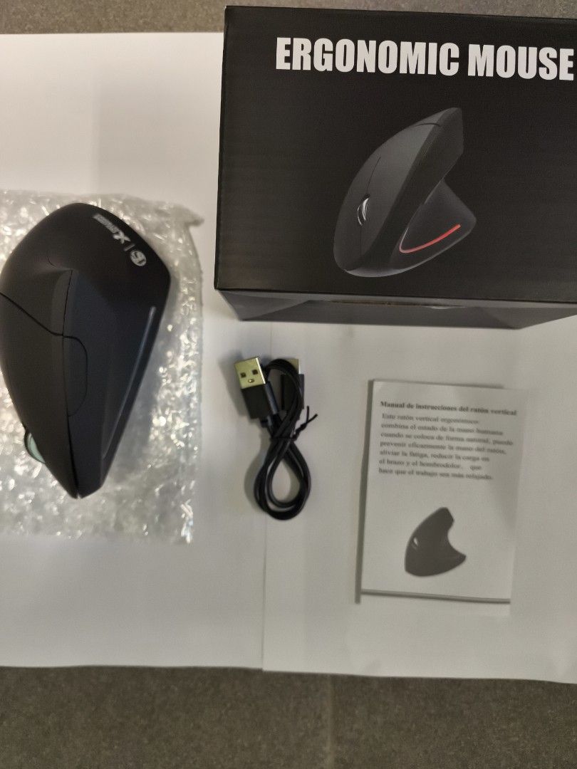 Ergonomic Vertical Mouse - Brand New440943242244280321