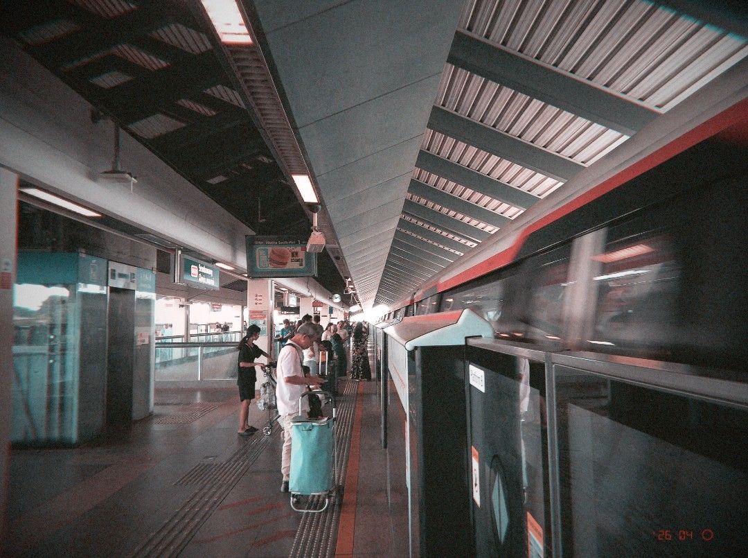 FLASHBACK CAMERA (Category: Cameras) located in Singapore. Submitted by rck_creative (Listing ID 1432016485, Image 2). Description: brand new flashback camera use my promo code to purchase and get 5 percent off RAPHAEL29723 https://www.joinflashback.co/RAPHAEL83915.