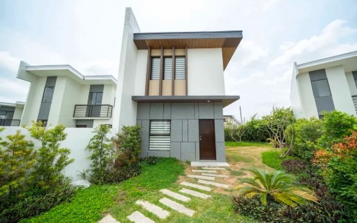 (Category: ) located in . Submitted by aby.tan (Listing ID 1435192524, Image 1). Description: .
