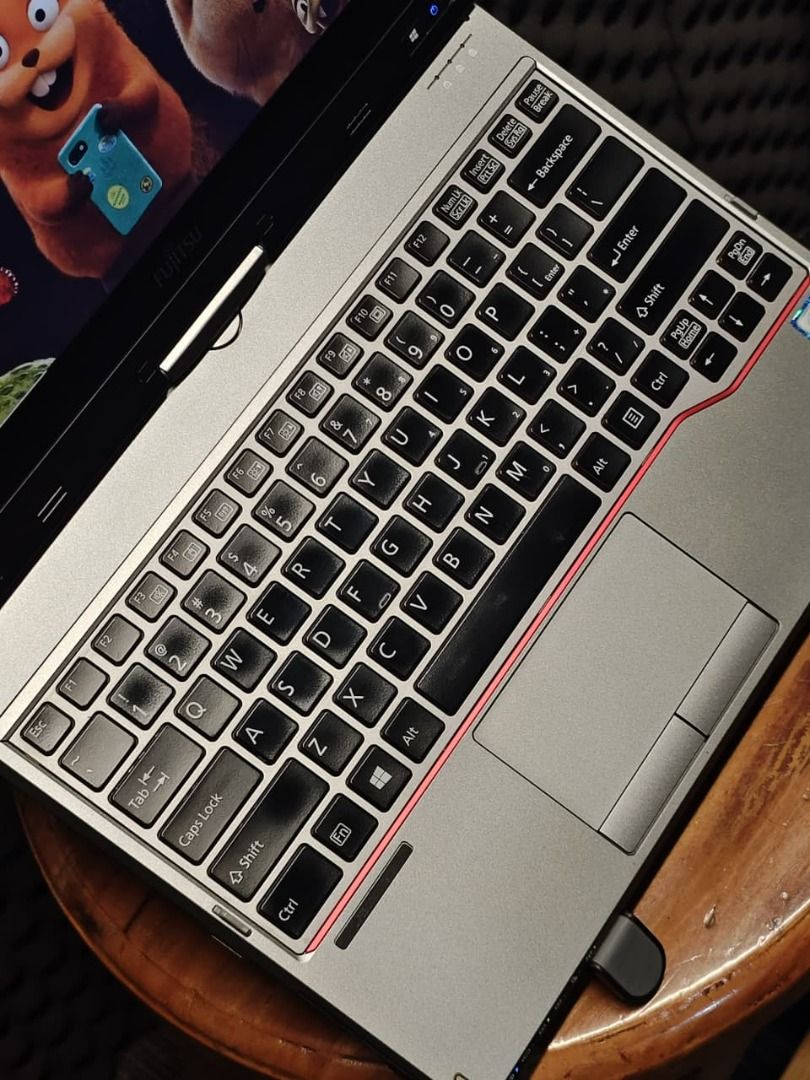 Fujitsu T726 Core i5-6300U RAM 8GB SSD 256GB Laptop Touchscreen 2in1 ...