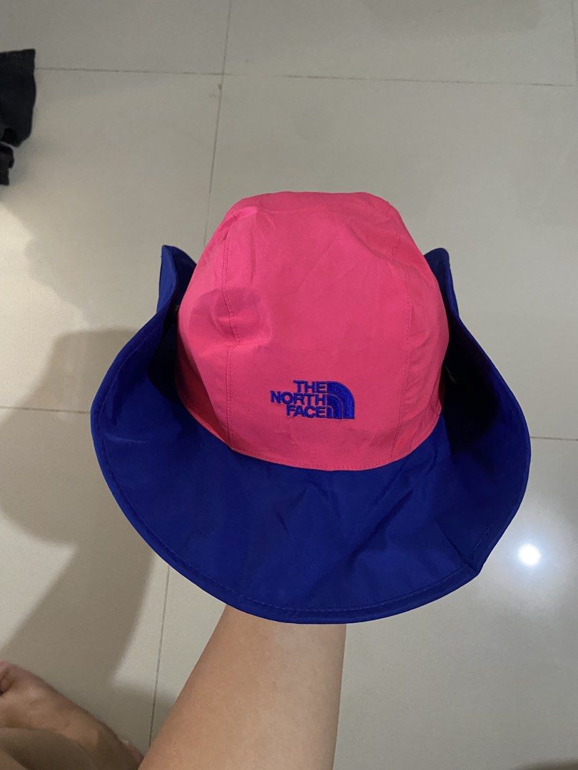 Goratex bucket hat the north face (Category: Caps & Hats) located in Tagum. Submitted by kensemblan35155 (Listing ID 1435270312, Image 2). Description: .