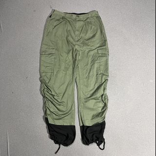 (Category: ) located in . Submitted by rndm.wears (Listing ID 1435329368, Image 1). Description: .