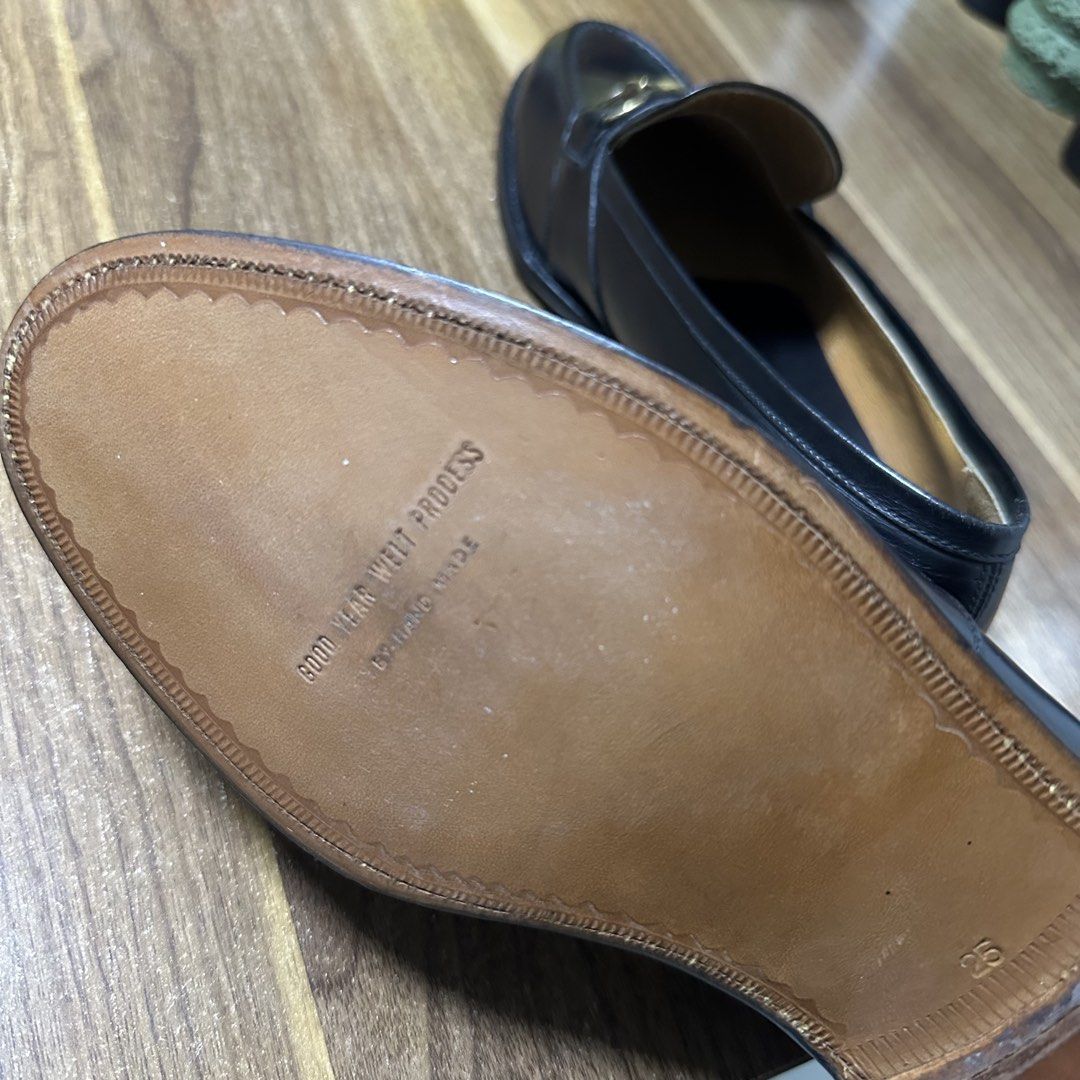 GYW Horsebit Loafers US 7 (Category: Dress Shoes) located in San Juan City. Submitted by ceddy2011 (Listing ID 1435312085, Image 2). Description: Bonap Goodyear Welted Horsebit Loafers US 7 mens Good condition Negotiable.