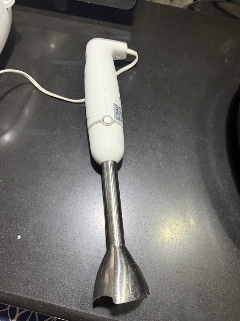 Philips Food Processor (Category: Hand & Stand Mixers) located in Bulacan. Submitted by mysticdeer.6d7f47 (Listing ID 1434682675, Image 1). Description: Philips Food Processor 220V like new.