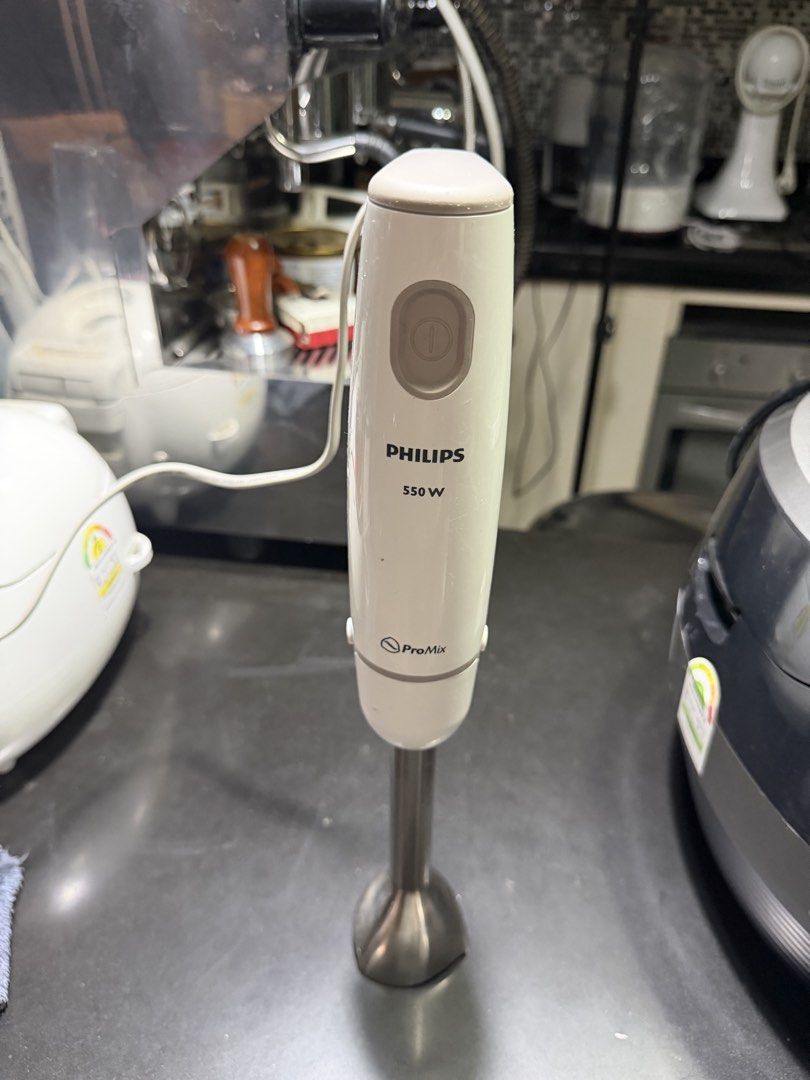 Philips Food Processor (Category: Hand & Stand Mixers) located in Bulacan. Submitted by mysticdeer.6d7f47 (Listing ID 1434682675, Image 3). Description: Philips Food Processor 220V like new.