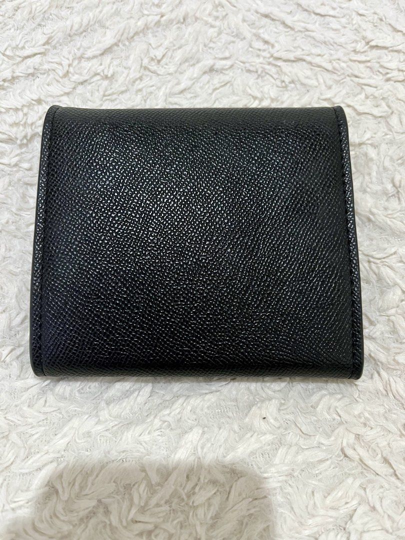Hermès Constance Slim wallet in black Epsom (Category: Wallets & Card holders) located in Manila. Submitted by navarrojov61988 (Listing ID 1435186670, Image 2). Description: Hermès Constance Slim wallet in black Epsom.