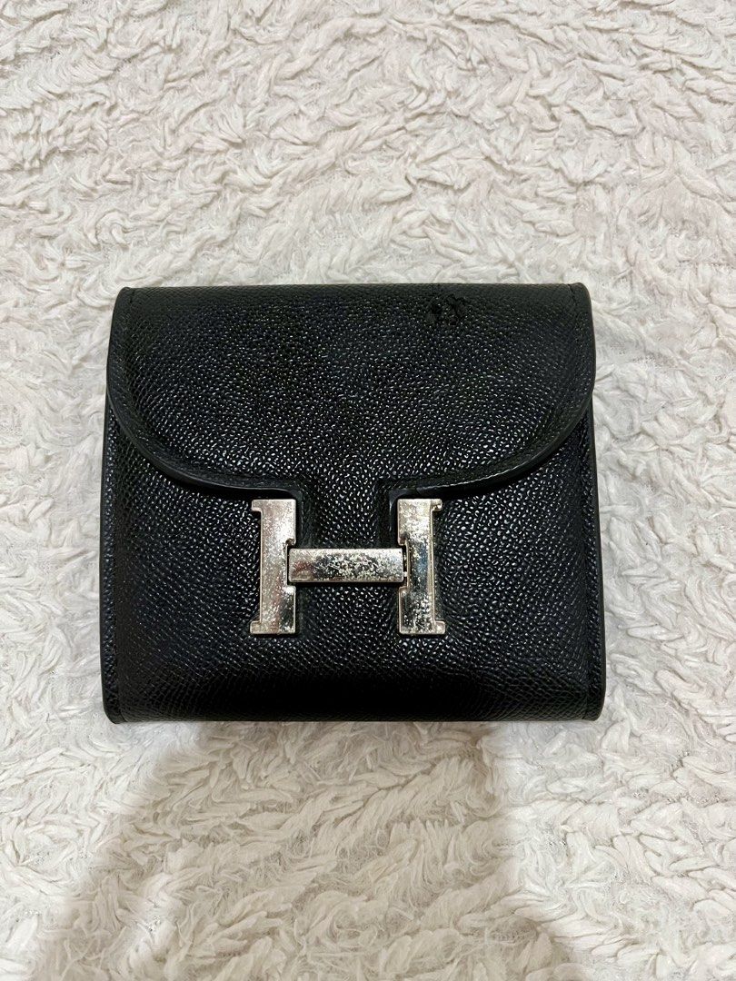 Hermès Constance Slim wallet in black Epsom (Category: Wallets & Card holders) located in Manila. Submitted by navarrojov61988 (Listing ID 1435186670, Image 1). Description: Hermès Constance Slim wallet in black Epsom.