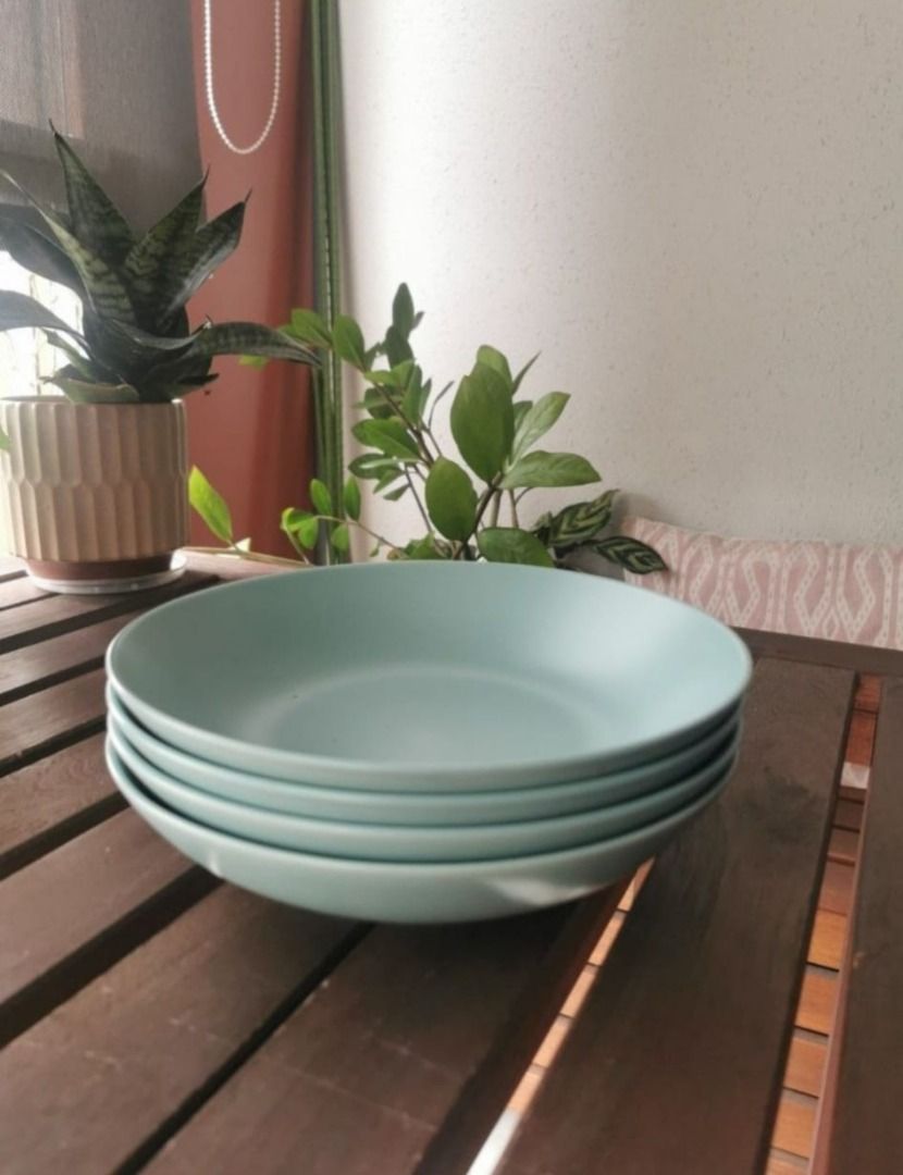 IKEA Dinnerware Set - Plates and Cups441267384757135361
