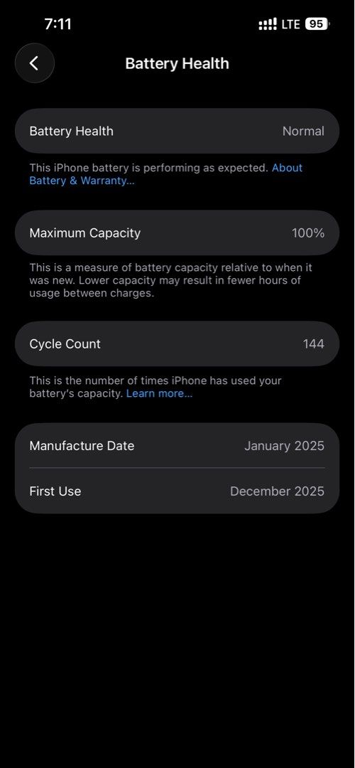 iPhone 16e (Category: iPhone 16 Series) located in Pasig City. Submitted by mc202 (Listing ID 1435272144, Image 1). Description: 16e white .