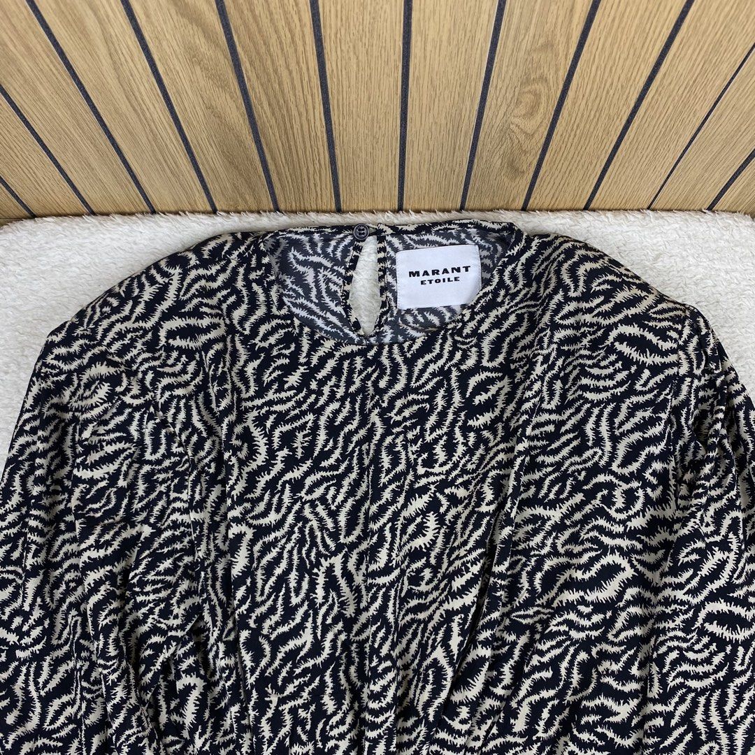 Isabel Marant Etoile Dulce Dress (Category: Dresses) located in Bacolod City. Submitted by treasurehunts.6100 (Listing ID 1435274499, Image 3). Description: Isabel Marant Etoile Dulce Dress Condition - Excellent Color - Black , Ecru Color rate - 10 / 10 Material - 100% Viscose Made in India No Flaws Size 34 Dimensions : Width - 18 Waist - 26 Length - 32 Brands you might find on my profile ( Cos, Uniqlo, H&M, Zara, Muji, Ralph Lauren, Hugo Boss, F