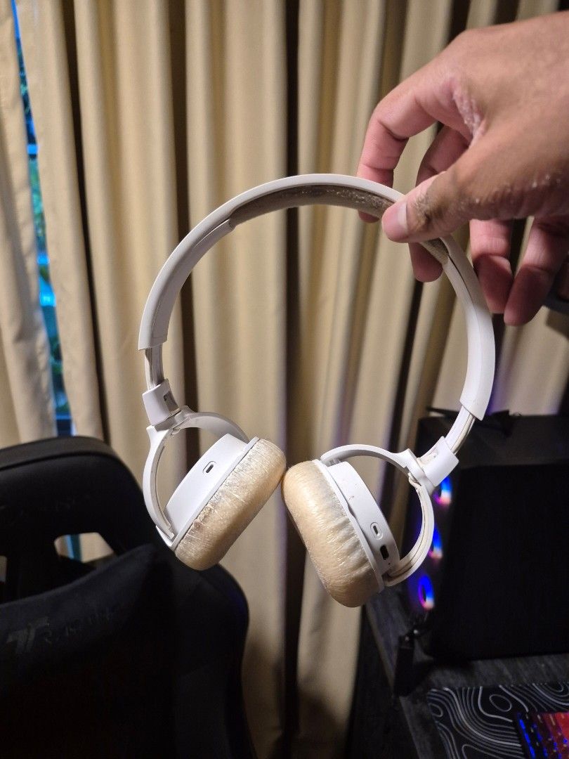 JBL 670NC