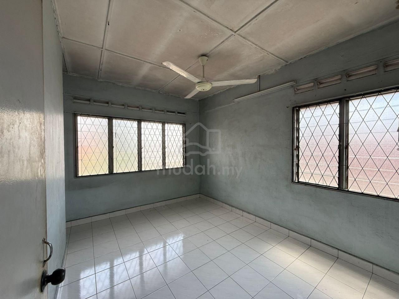 Johor Jaya Double Storey Corner Low Cost House For Sale, Property, For ...