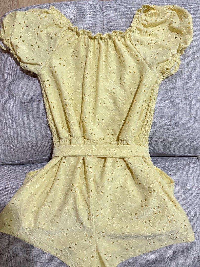 Juicy Couture Romper Kids S10 (Category: Babies & Kids Fashion) located in Pasig City. Submitted by revolveisland (Listing ID 1435319241, Image 3). Description: .