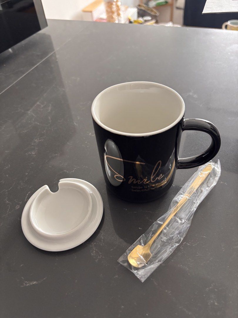 Kaison Smile Mug with Lid and Spoon441144879067310081