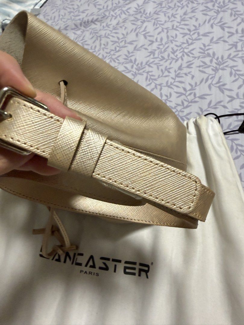 Lancaster Paris - Bucket Bag- Champagne Gold (Category: Luxury Bags & Wallets) located in Manila. Submitted by tw.declutters (Listing ID 1435196321, Image 3). Description: .
