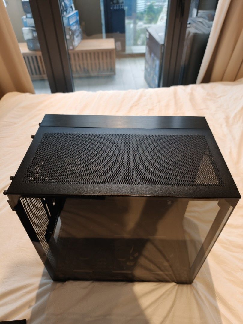 Lian Li O11 Vision Compact440950408337827842