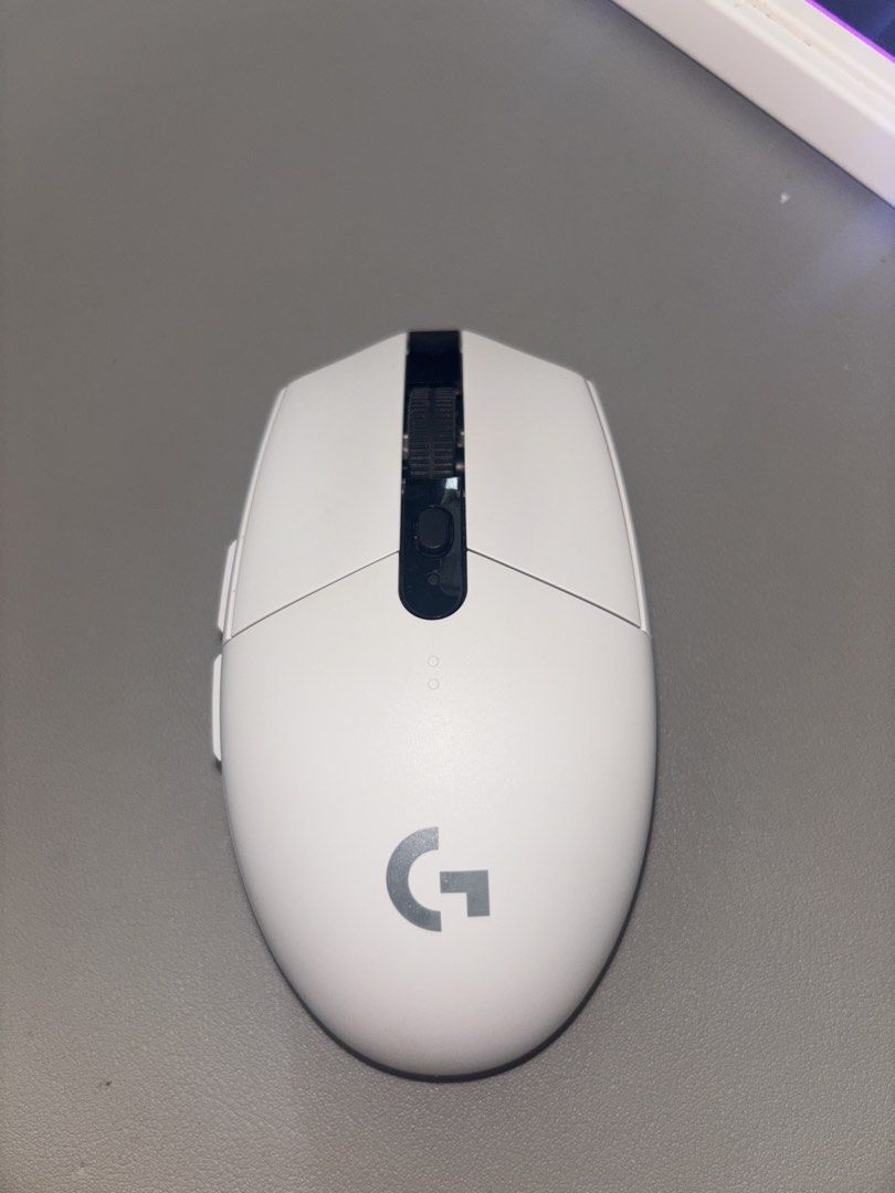 Logitech G304 Wireless Gaming Mouse - White441194273183508481