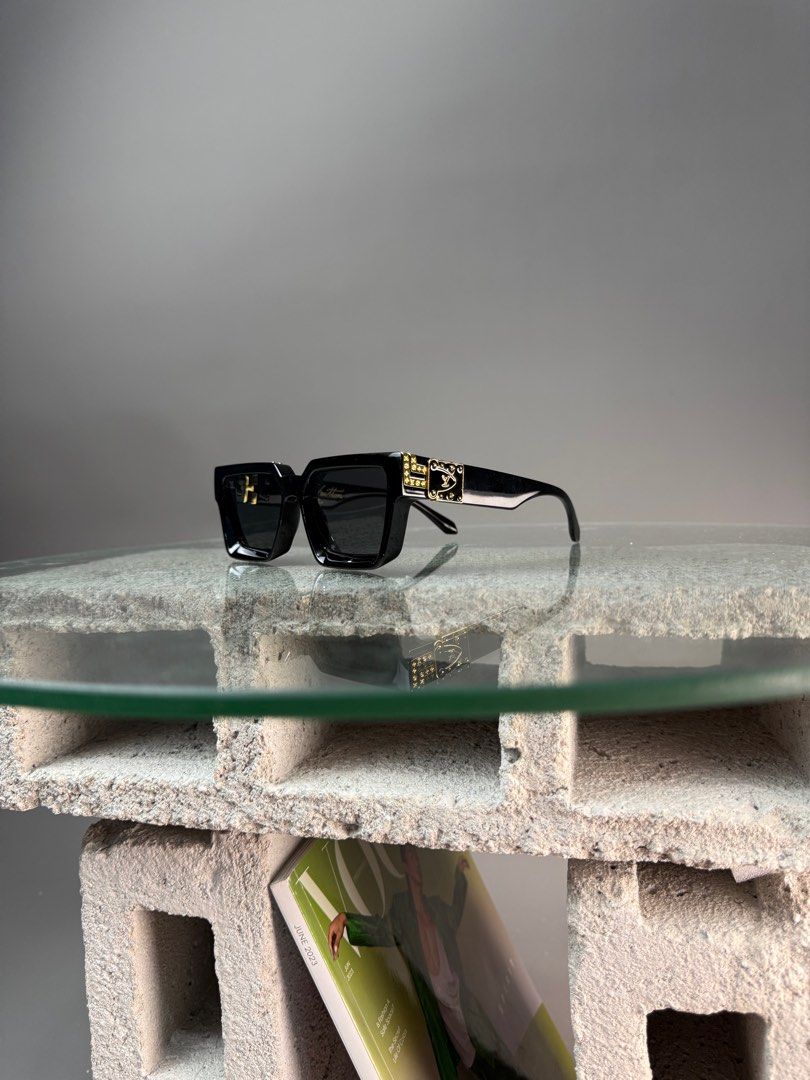 LOUIS VUITTON (Category: Sunglasses & Eyewear) located in Angeles City. Submitted by secondluxph (Listing ID 1435205525, Image 2). Description: - LOUIS VUITTON 1.1 MILLIONAIRE - DESIGNED BY VIRGIL ABLOH - BLACK AND GOLD HARDWARE - Z1165W CODE - INSPIRED BY THE “MILLIONAIRE” EYEWEAR ORIGINALLY CREATED BY LOUIS VUITTON IN 2004 BY PHARELL WILLIAMS AND NIGO - PRISTINE CONDITION - COMPLETE INCLUSIONS (BOX & HARD CASE) - NO FLAWS FITTED ONLY.