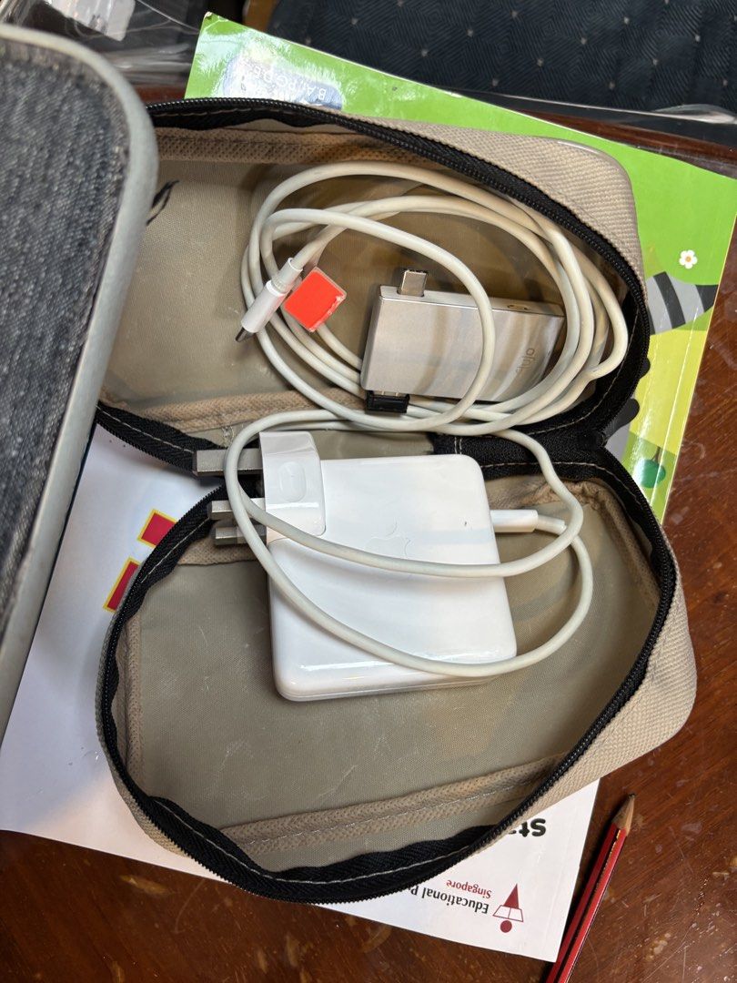 MacBook441550064205834243