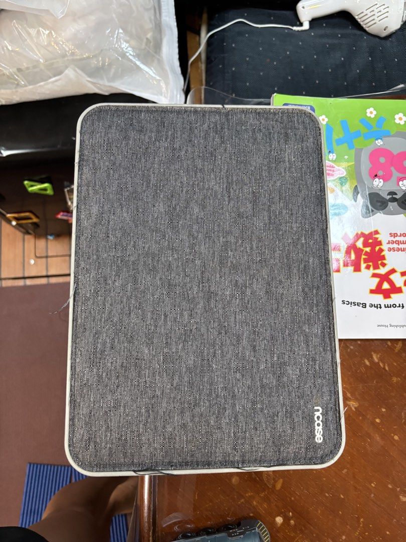 MacBook441550064205834242