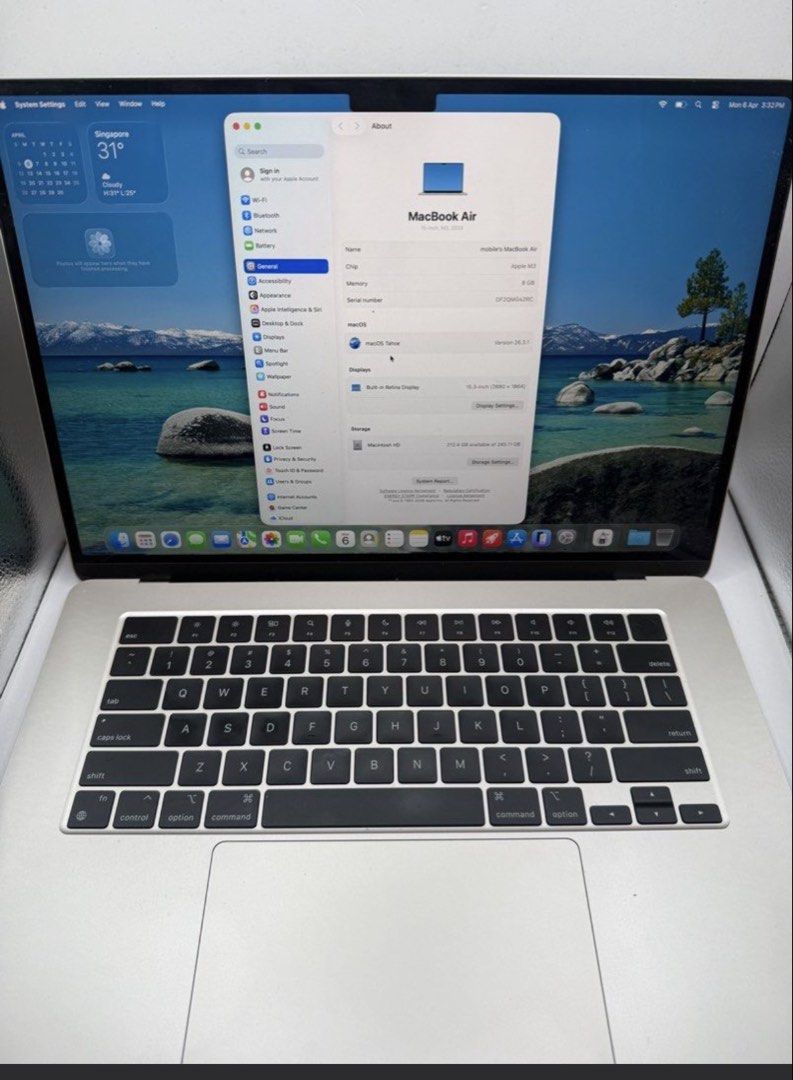 MacBook Air m3 256gb 15.6inch