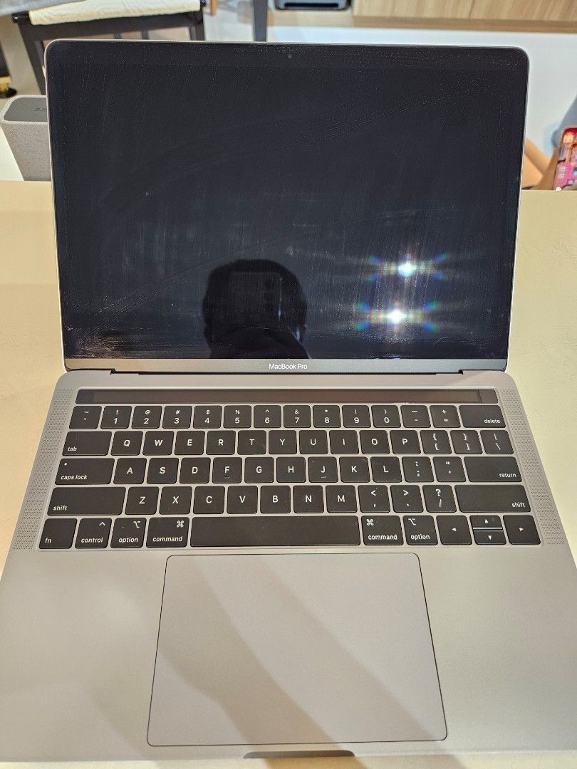 MacBook Pro 13-inch 2019441053682797783042