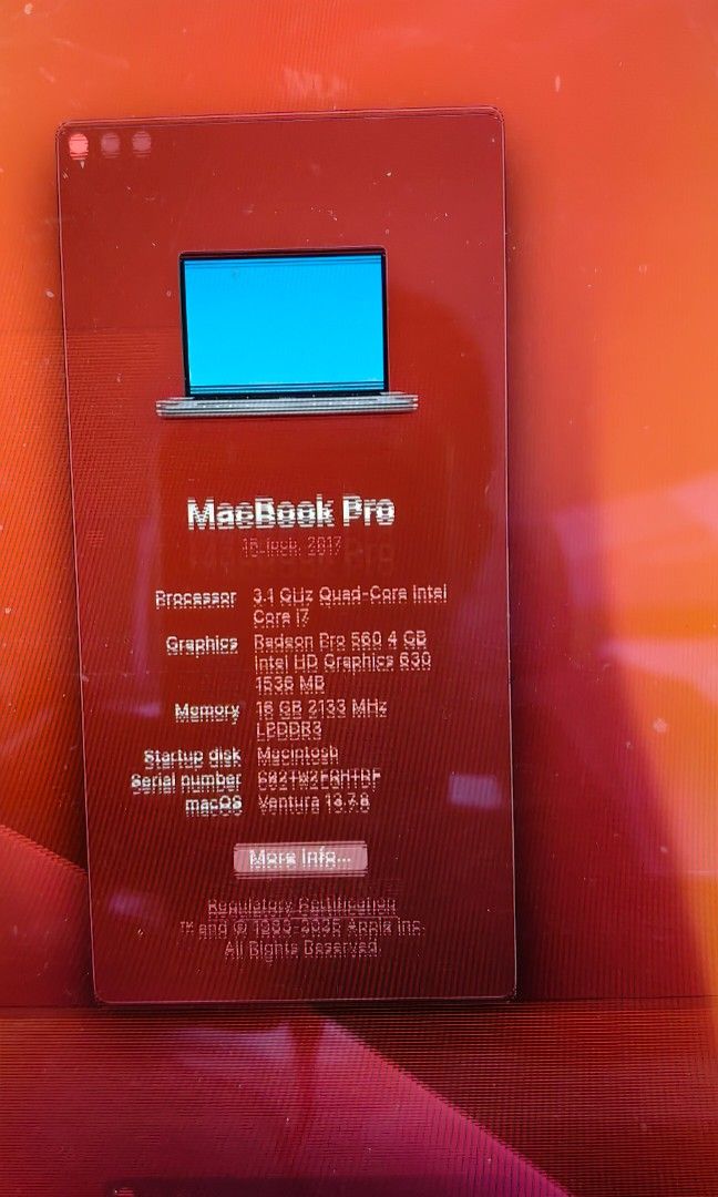 MacBook Pro 15" 2017441055457386833920