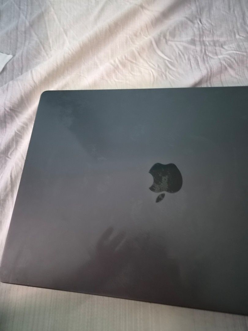 MacBook Pro 16-inch440934952589731842
