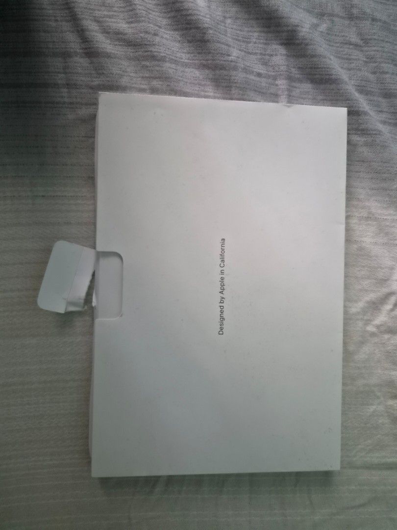 MacBook Pro 16-inch440934952589731844