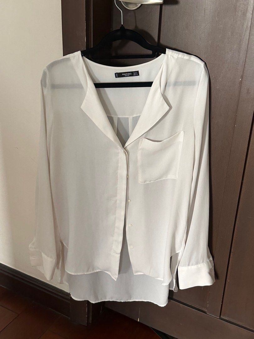 Mango Top (Category: Longsleeves) located in Quezon City. Submitted by thriftables (Listing ID 1435241409, Image 1). Description: Loose fit! So around M is good too .
