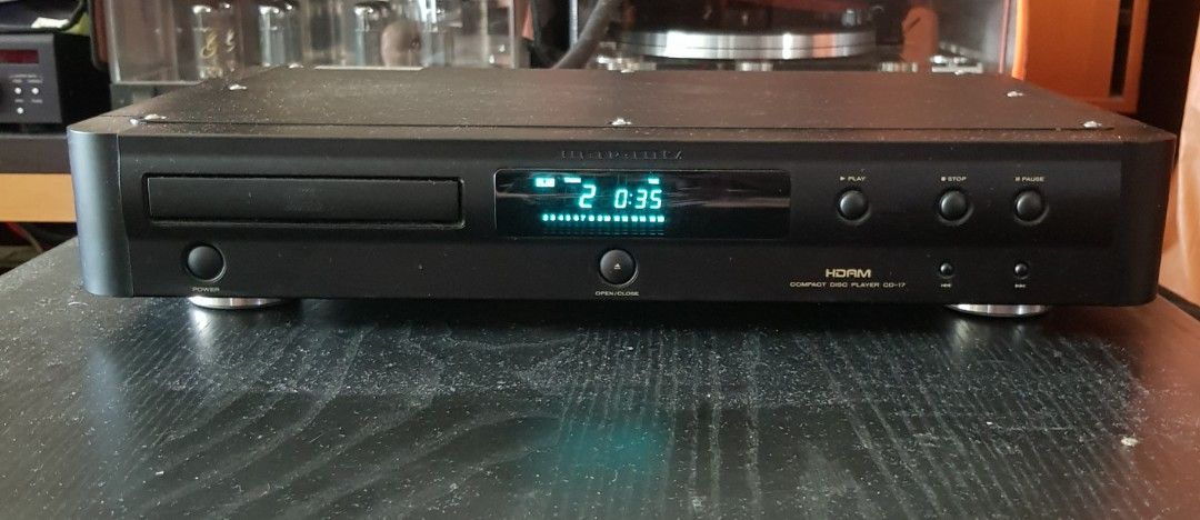 Marant 17 CD Player with Remote control