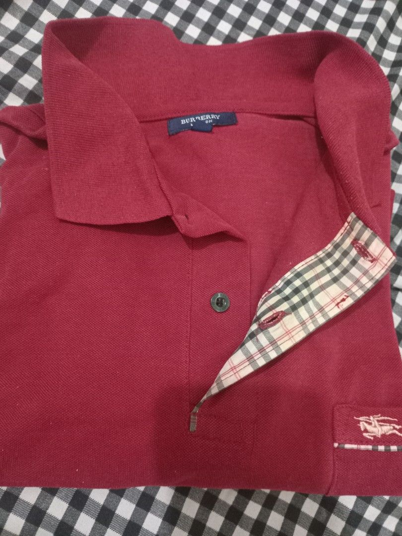 Maroon Burberry London Polo Shirt Large (Category: Tshirts & Polo Shirts ) located in Manila. Submitted by cleiuei (Listing ID 1435307621, Image 1). Description: FS Maroon Burberry Polo Shirt 600 shipped, very negotiable pa issue: ripped yata sa washtag?? see pics bulacan/qc, can do meet ups.