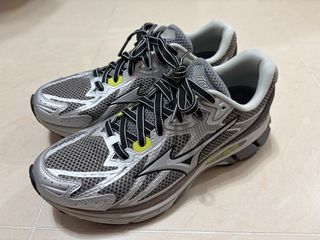 （分類：）位於 。 由 Mav0103 提交（商品編號 1435305860，圖片 1）。簡介： 。