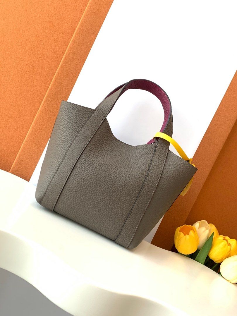 Moynat Duo tote BB Bag Togo (Category: Luxury Bags & Wallets) located in Pasig City. Submitted by wmsbags_2 (Listing ID 1435296739, Image 2). Description: Available Pre-Order 4 Working Days ‼️VIP HANDMADE‼️ ✅Perfect workmanship ✅Fully hand stitched ✅Fully hadmade ✅Fine stamp & Code ✅100% Hardware materials structured ✅Real Leather ✅We do deliver NATIONWIDE ✅ or meet up ( metro manila area) ✅Complete Inclusion we Accept ! ✅Credit Card ✅Cash Paymen