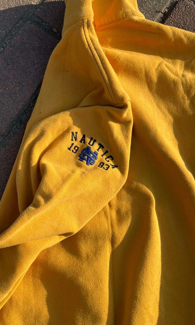 NAUTICA sweat shirt (Category: Coats, Jackets and Outerwear) located in Muntinlupa City. Submitted by thriftretro.com (Listing ID 1435296680, Image 3). Description: NAUTICA SWEAT SHIRT W 32 L 26/27 ARMS 23.