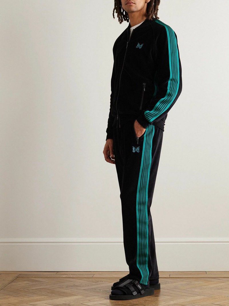 Needles Japan Velour Track Pants (Category: Joggers) located in Manila. Submitted by nevinarchives (Listing ID 1435320249, Image 2). Description: Waist fits 28-34 .
