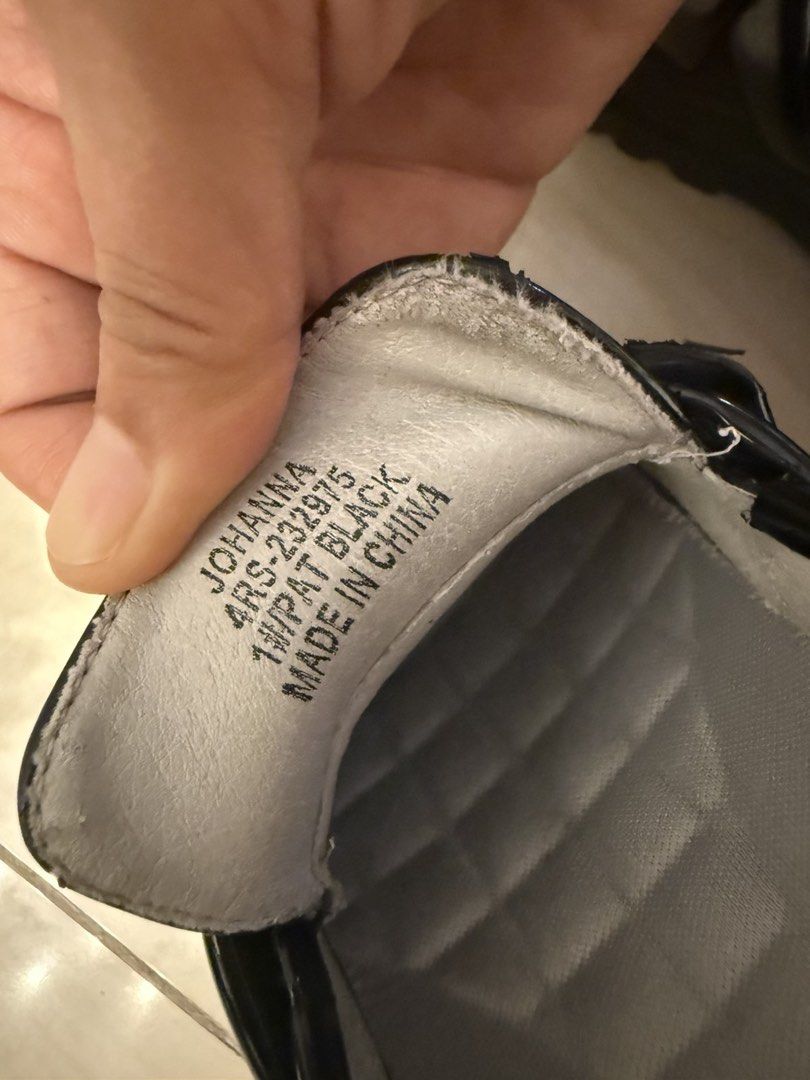 Ollie black shoes (Category: Babies & Kids Fashion) located in Manila. Submitted by kilogramdynamite (Listing ID 1435210852, Image 3). Description: US 1.0 RFS: no longer fits.