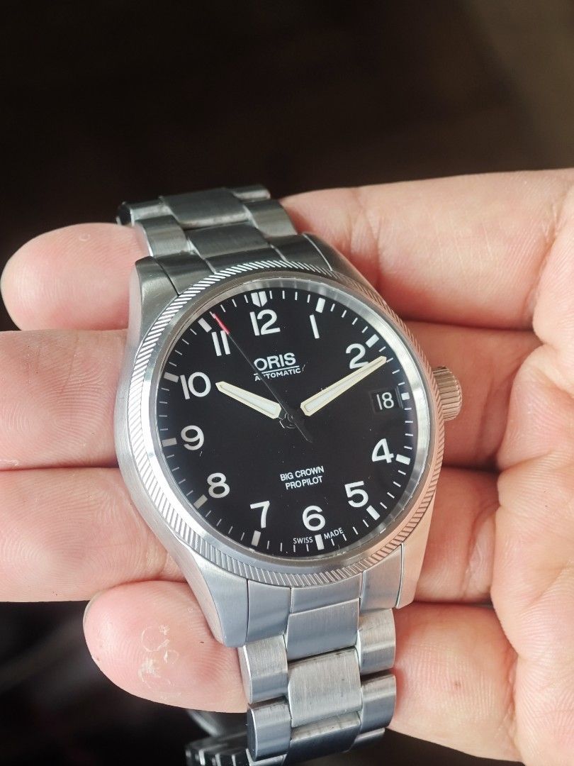 Oris Pro Pilot Big Crown 41mm Swiss watch (Category: Men's Watches) located in Malabon City. Submitted by taoketimepieces (Listing ID 1435197258, Image 1). Description: Oris Big Crown ProPilot Date Automatic Ref: 01 751 7697 4164 ✔ 41mm stainless steel case ✔ Black dial – clean pilot watch design ✔ Date function ✔ Automatic movement- Oris Cal. 751 ✔ Sapphire crystal ✔ Original Oris stainless steel bracelet 📦 FULL SET Complete with original box a