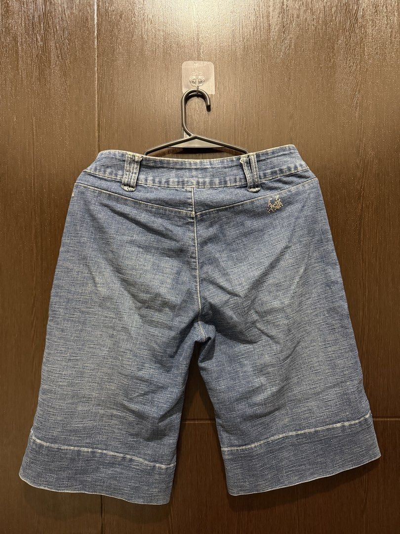 Overhauled Jeans Light Washed Jorts (Category: Shorts) located in Taguig. Submitted by 77dbae (Listing ID 1435236720, Image 3). Description: Overhauled Jeans Jorts - size 30 rfs: decluttering.