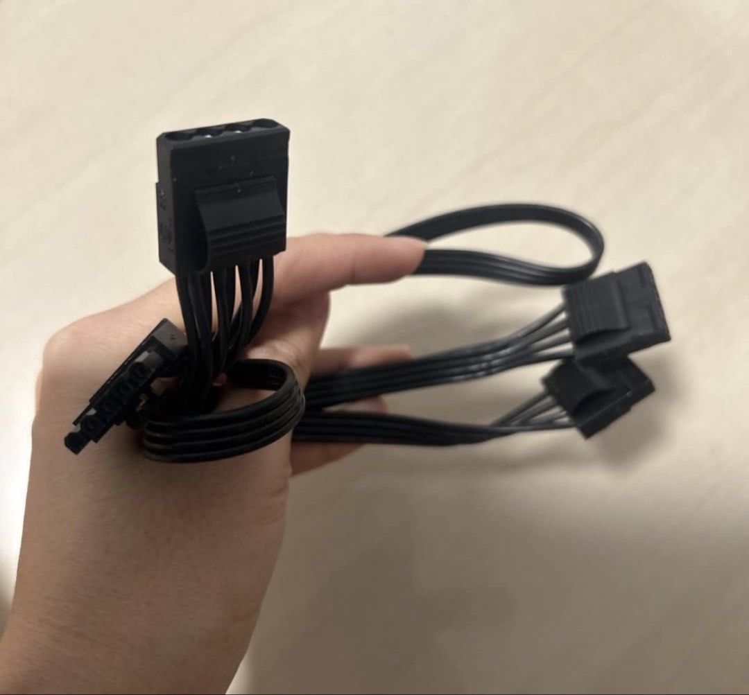 PC Power Supply Cables - Various Types440934947441889283