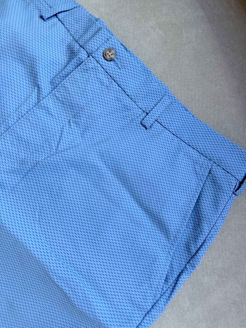 PGA Tour Golf Short. Blue (Category: Activewear) located in Taguig. Submitted by annebydesign (Listing ID 1435228497, Image 3). Description: Hi all, selling this Callaway PGA Tour Golf Short. Selling for ₱800 only. Retail for 2k •US bought. Auth brand •Size 38 Men Loc: Taguig BGC Mop: GCash/ BDO/ BPI Mod: Courier/ Rider pick up.