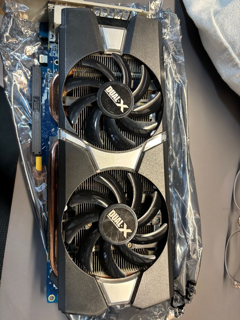 R9 280 GPU441211846541987840