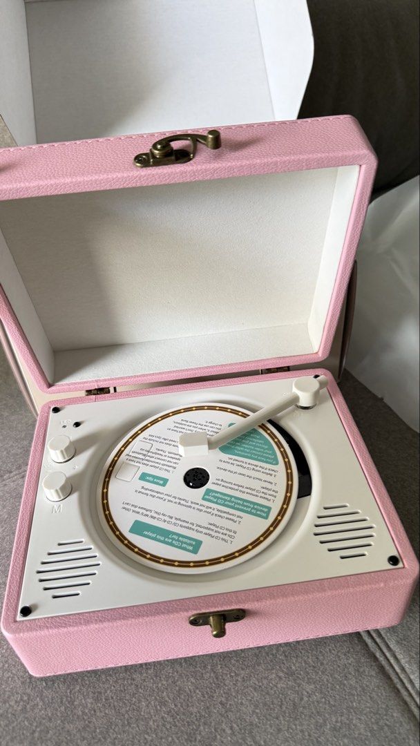 Retro Pink CD player441043600614379523