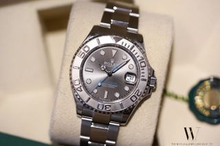 （分類：）位於 。 由 thewatchandjewelleryshopltd 提交（商品編號 1435257426，圖片 1）。簡介： 。