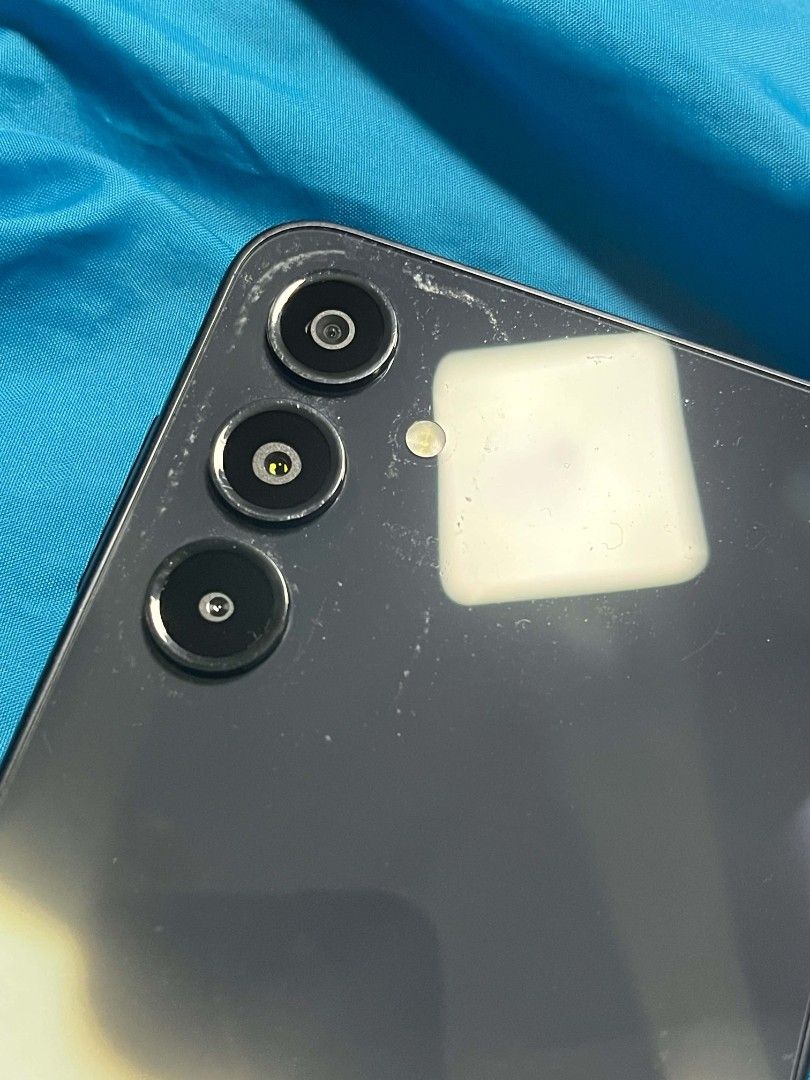 SAMSUNG A16 5G [4 + 128 GB] (Category: Samsung) located in San Pedro. Submitted by giants_ (Listing ID 1435271405, Image 3). Description: SAMSUNG A16 5G - 50 MP Cam (with 0.5) - Android 16 - 4 GB RAM & 128 GB - 6.7 inch display - Bought 9 Months Ago, September 6, 2025 Inclusions: Unit only Honest Flaw (SEE Pic): May marking ng case around the camera, not sure if na reremove sha with hard cleaning but doesn't affect camera performance. Always Nego