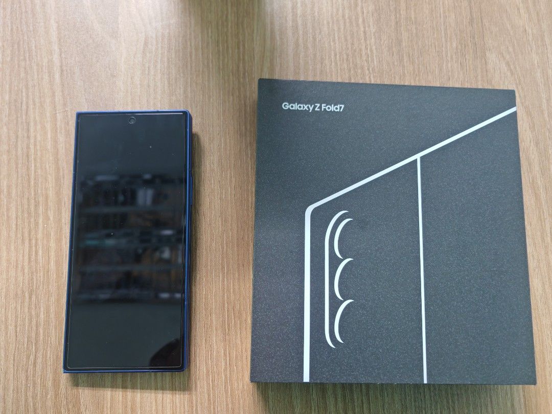 Samsung z fold 7 (Category: Samsung) located in Manila. Submitted by sound.solution (Listing ID 1435284365, Image 2). Description: - Samsung Z Fold 7 - Stunning blue color - Includes original box - Modern and sleek design - Foldable phone.